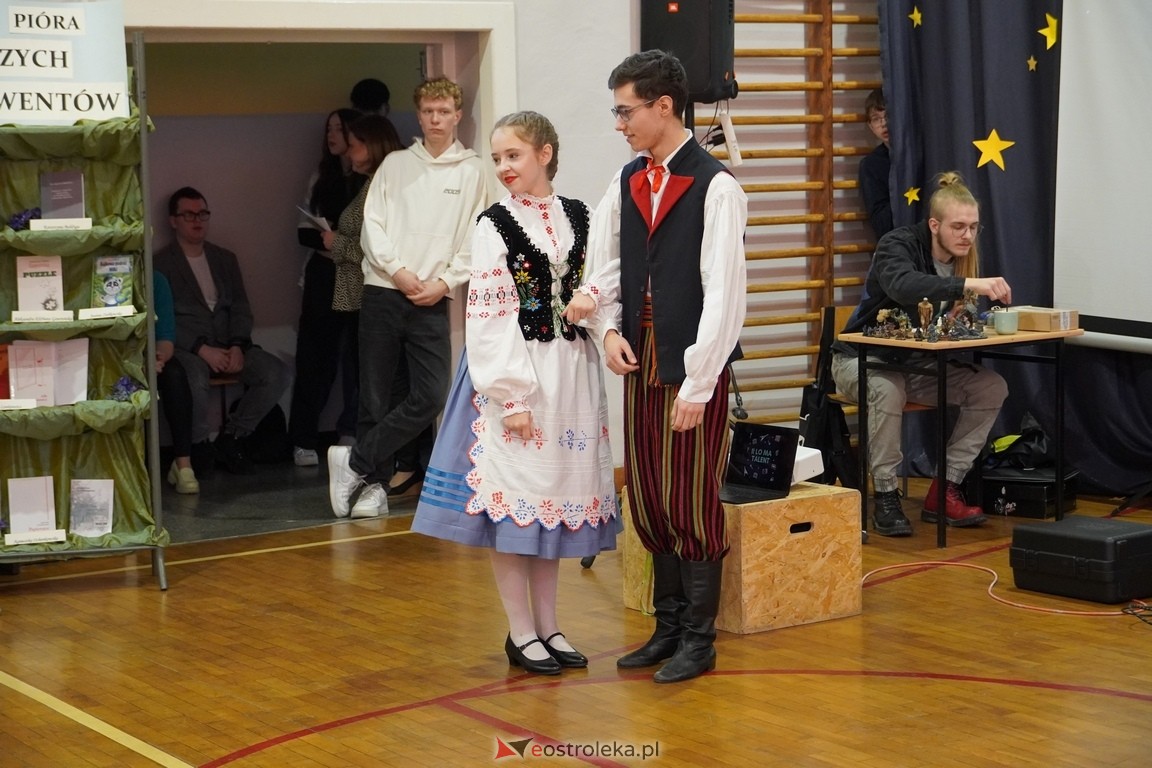 Konkurs II LO ma talent [21.03.2024] - zdjęcie #8 - eOstroleka.pl