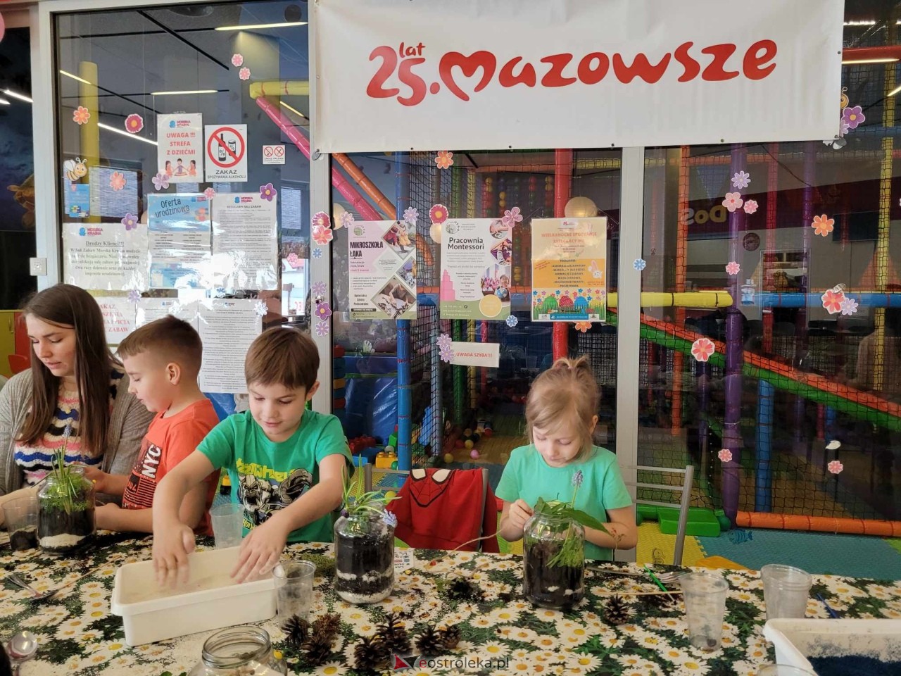 Dzień wiosny w Sali Zabaw Morska Kraina [21.03.2024] - zdjęcie #49 - eOstroleka.pl