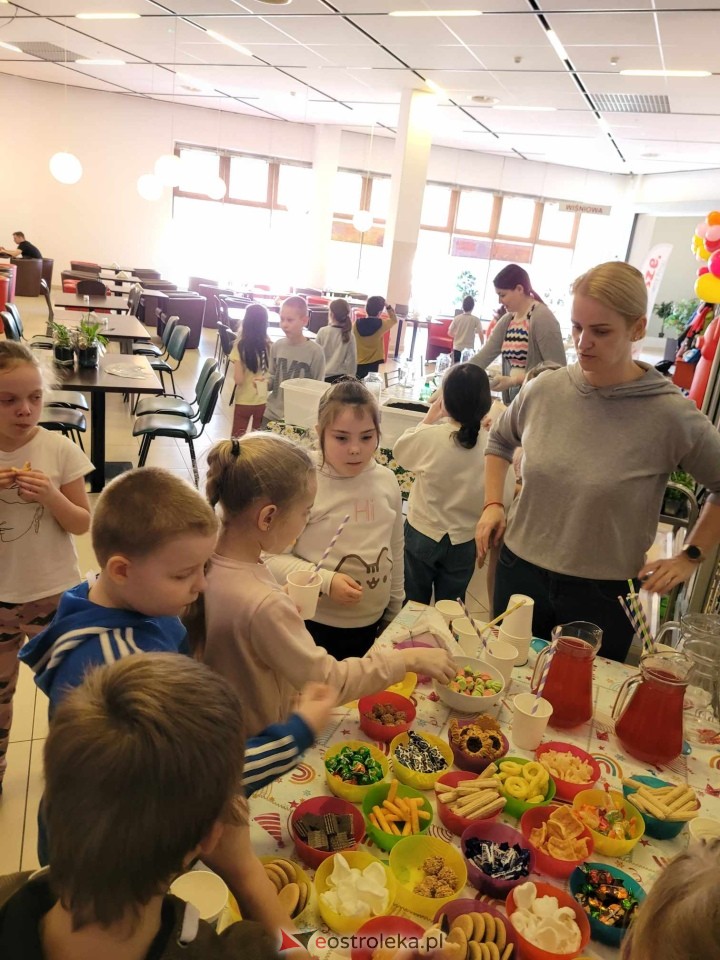 Dzień wiosny w Sali Zabaw Morska Kraina [21.03.2024] - zdjęcie #43 - eOstroleka.pl