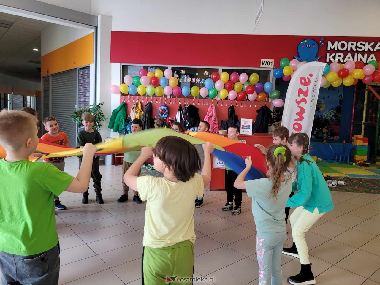 Dzień wiosny w Sali Zabaw Morska Kraina [21.03.2024] - zdjęcie #33 - eOstroleka.pl