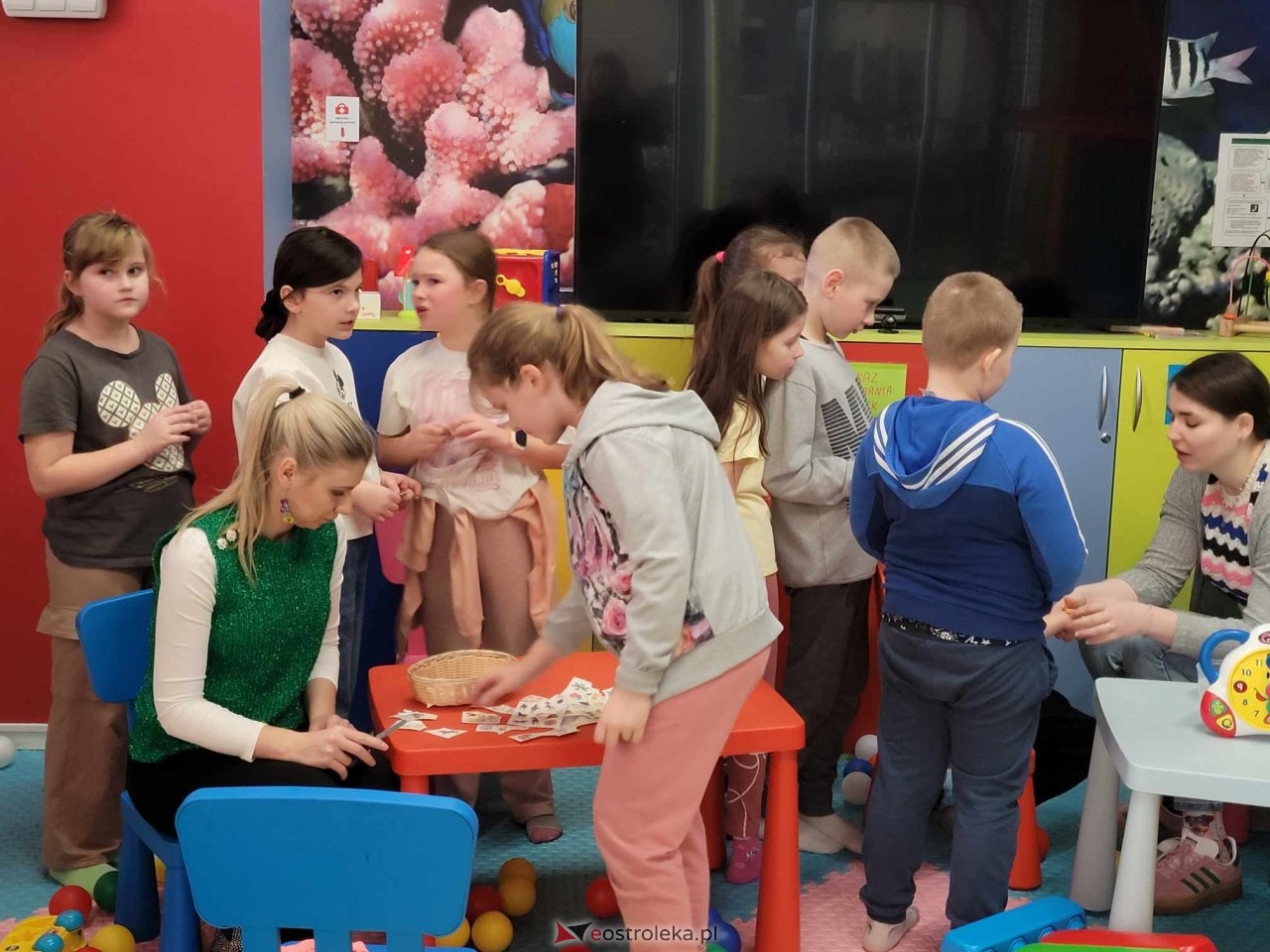 Dzień wiosny w Sali Zabaw Morska Kraina [21.03.2024] - zdjęcie #12 - eOstroleka.pl