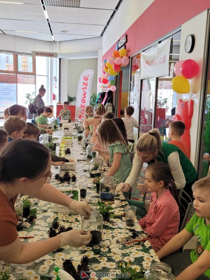 Dzień wiosny w Sali Zabaw Morska Kraina [21.03.2024] - zdjęcie #8 - eOstroleka.pl
