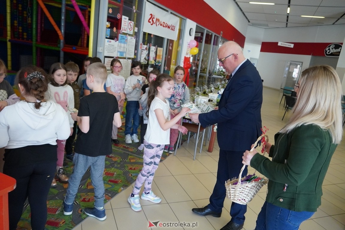 Dzień wiosny w Sali Zabaw Morska Kraina [21.03.2024] - zdjęcie #85 - eOstroleka.pl