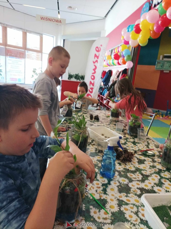 Dzień wiosny w Sali Zabaw Morska Kraina [21.03.2024] - zdjęcie #3 - eOstroleka.pl