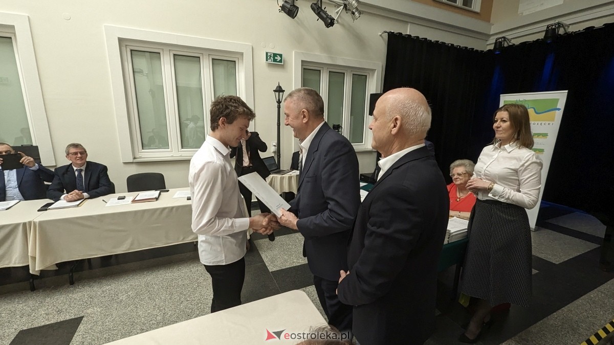 Wręczenie dorocznych nagród starosty ostrołęckiego dla zasłużonych sportowców [21.03.2024] - zdjęcie #41 - eOstroleka.pl