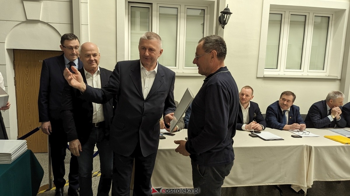 Wręczenie dorocznych nagród starosty ostrołęckiego dla zasłużonych sportowców [21.03.2024] - zdjęcie #40 - eOstroleka.pl