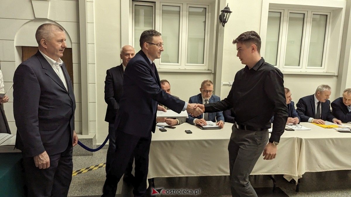 Wręczenie dorocznych nagród starosty ostrołęckiego dla zasłużonych sportowców [21.03.2024] - zdjęcie #34 - eOstroleka.pl