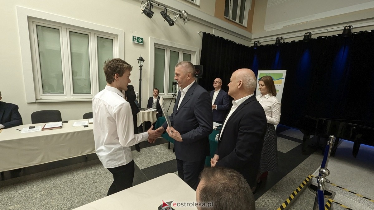 LXXV sesja Rady Powiatu w Ostrołęce [21.03.2024] - zdjęcie #60 - eOstroleka.pl