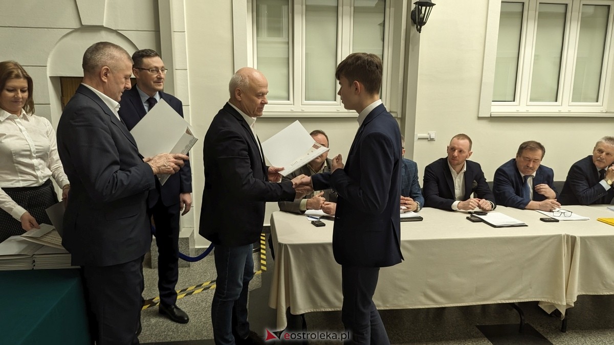 LXXV sesja Rady Powiatu w Ostrołęce [21.03.2024] - zdjęcie #57 - eOstroleka.pl