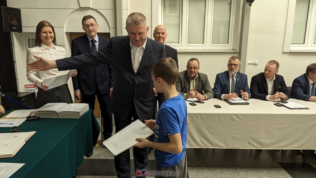 LXXV sesja Rady Powiatu w Ostrołęce [21.03.2024] - zdjęcie #53 - eOstroleka.pl