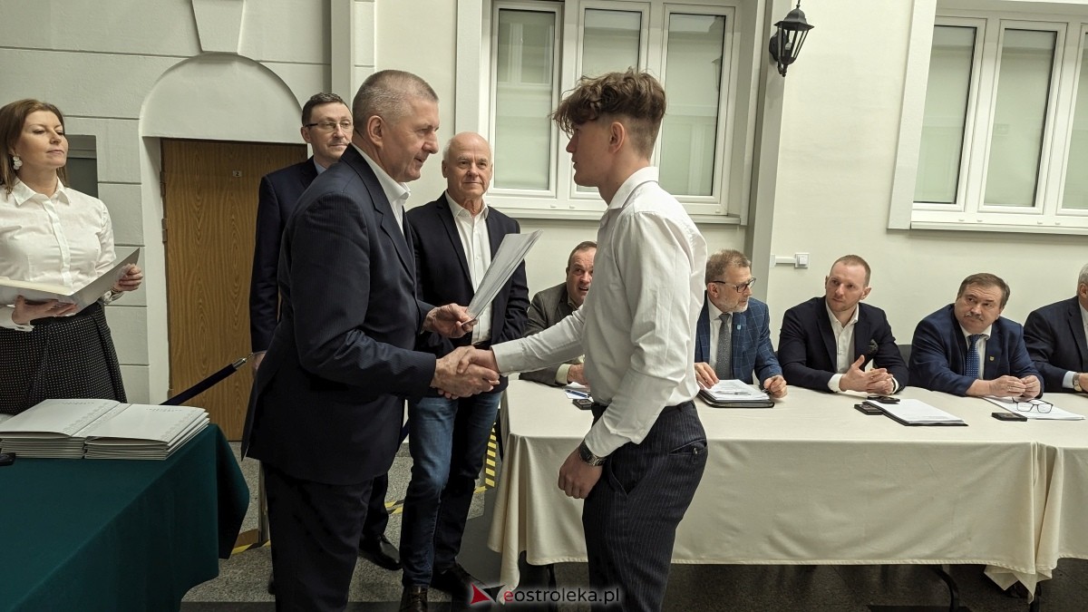 LXXV sesja Rady Powiatu w Ostrołęce [21.03.2024] - zdjęcie #49 - eOstroleka.pl