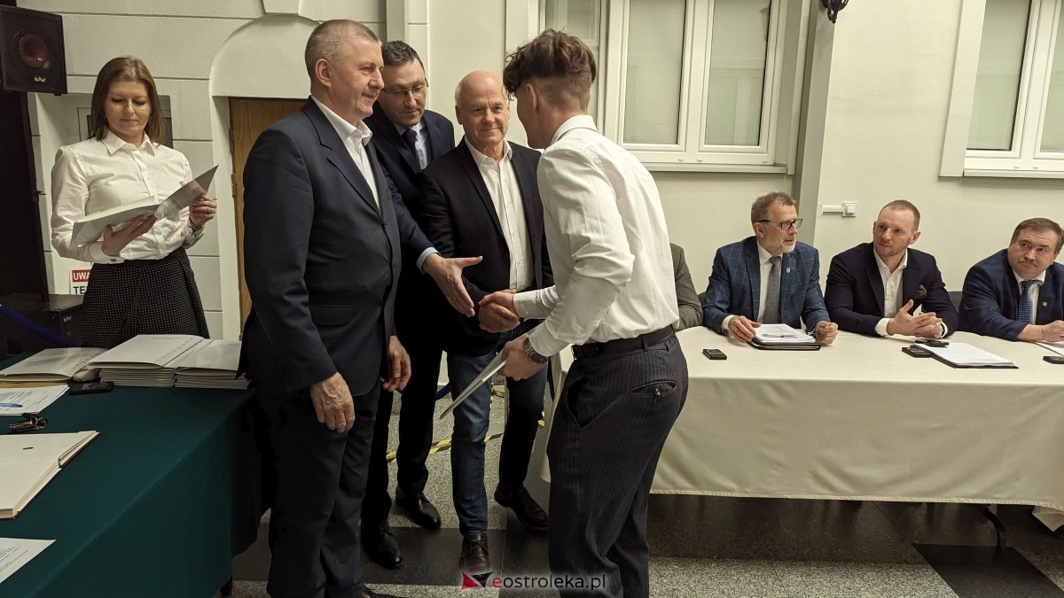 LXXV sesja Rady Powiatu w Ostrołęce [21.03.2024] - zdjęcie #48 - eOstroleka.pl