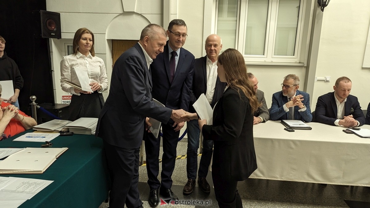LXXV sesja Rady Powiatu w Ostrołęce [21.03.2024] - zdjęcie #39 - eOstroleka.pl