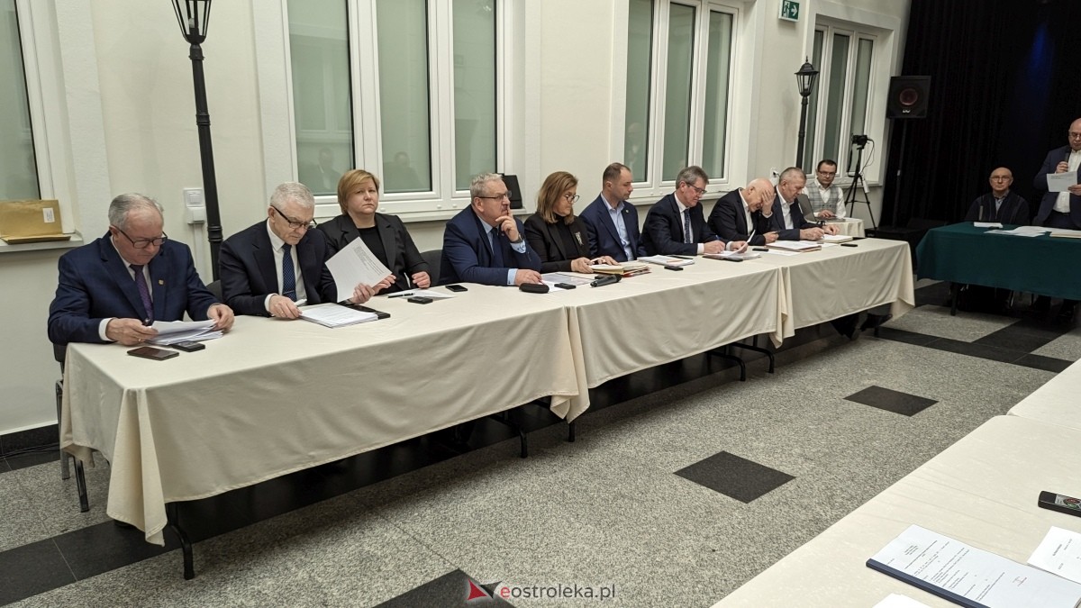LXXV sesja Rady Powiatu w Ostrołęce [21.03.2024] - zdjęcie #18 - eOstroleka.pl