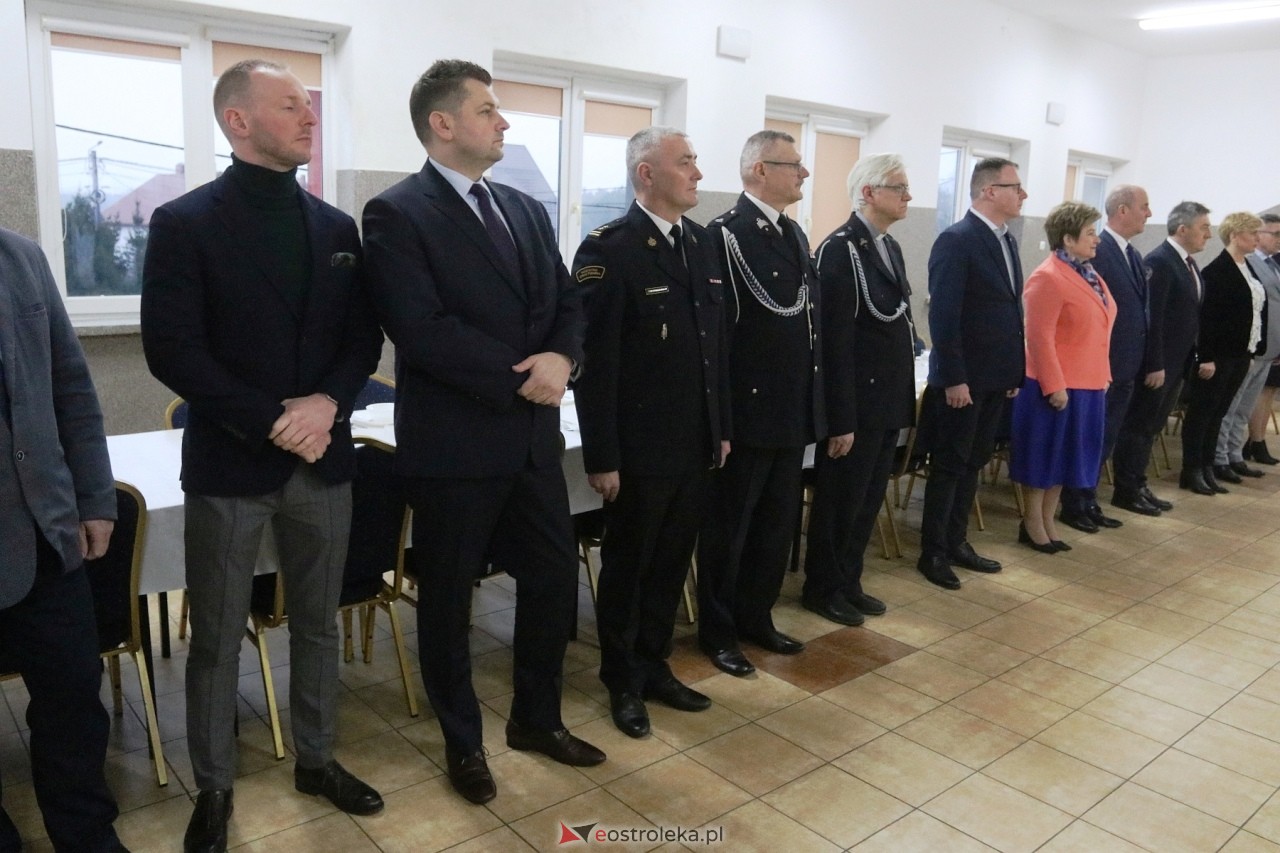Przekazanie wozu i sprzętu strażackiego OSP Łęg Przedmiejski [23.03.2024] - zdjęcie #50 - eOstroleka.pl