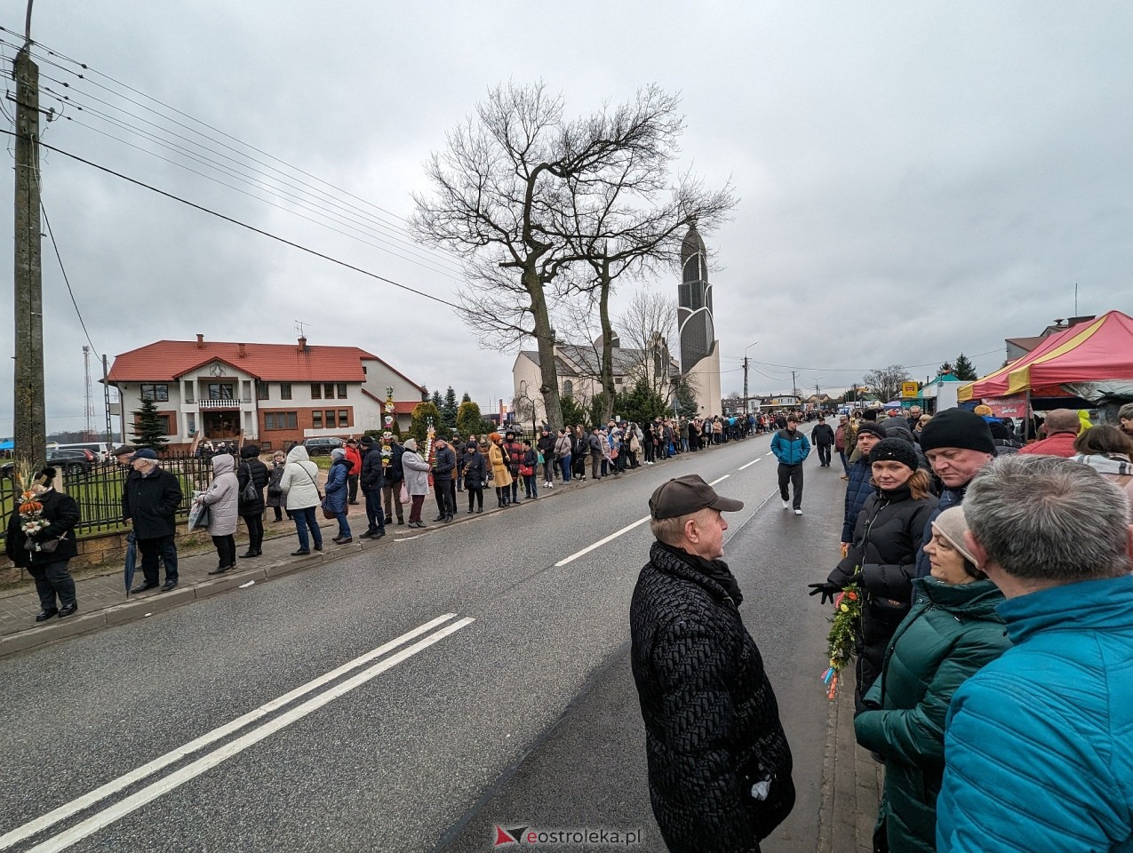 Niedziela Palmowa 2024 w Łysych [24.03.2024] - zdjęcie #159 - eOstroleka.pl