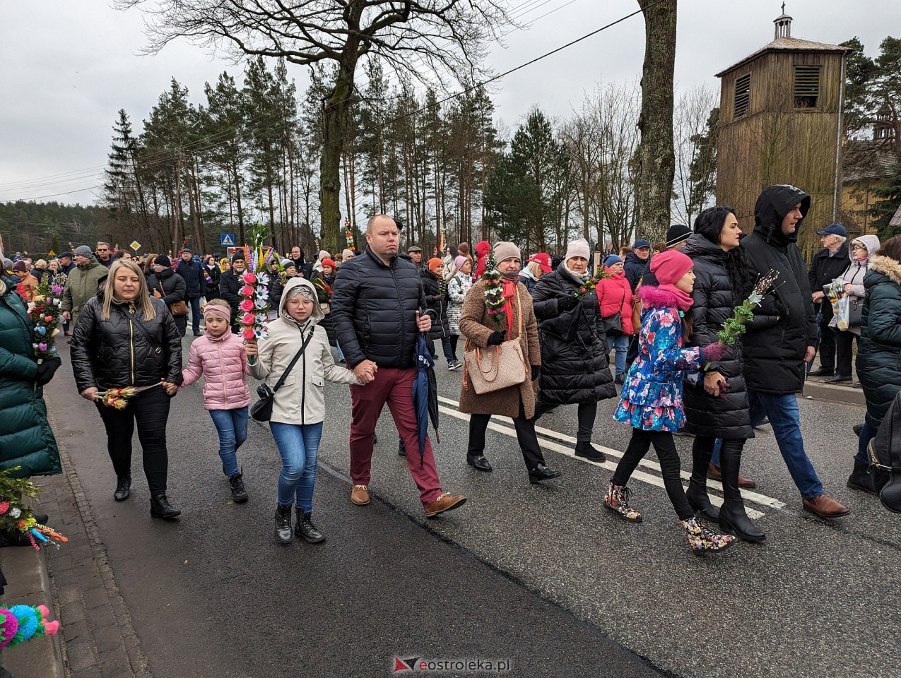 Niedziela Palmowa 2024 w Łysych [24.03.2024] - zdjęcie #184 - eOstroleka.pl