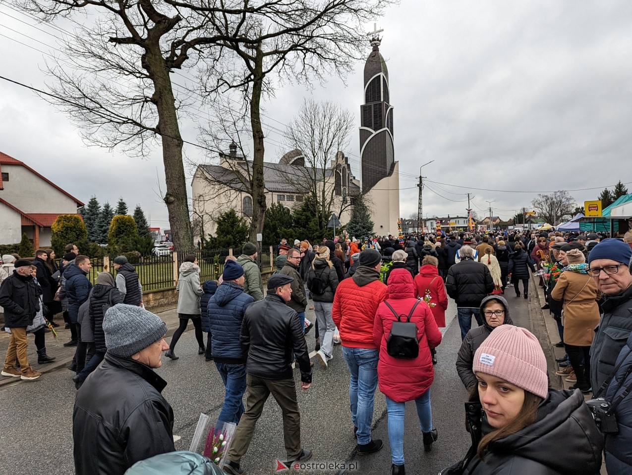 Niedziela Palmowa 2024 w Łysych [24.03.2024] - zdjęcie #213 - eOstroleka.pl