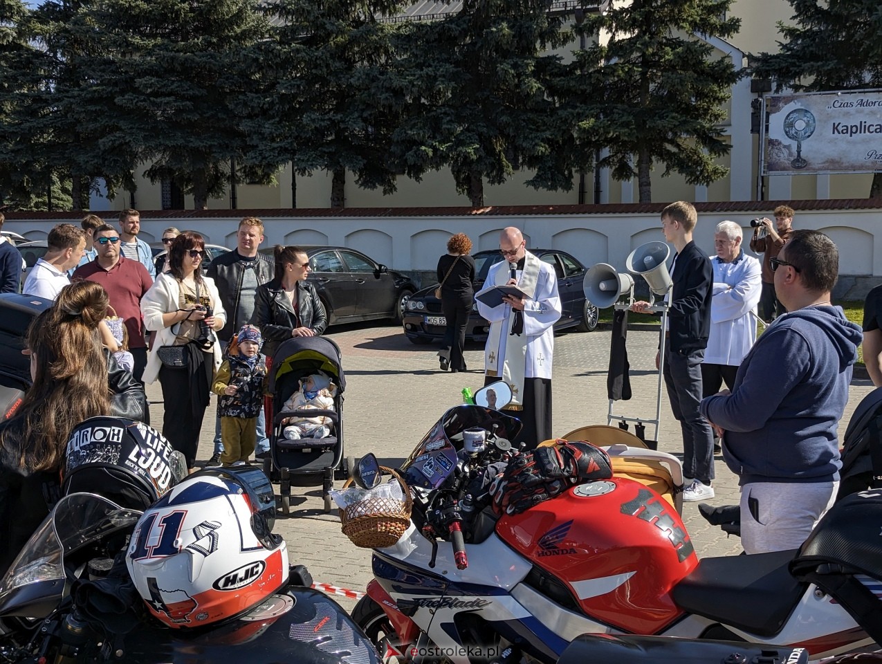 Motoświęconka 2024 w Ostrołęce: błogosławieństwo na dwóch kółkach [30.03.2024] - zdjęcie #46 - eOstroleka.pl