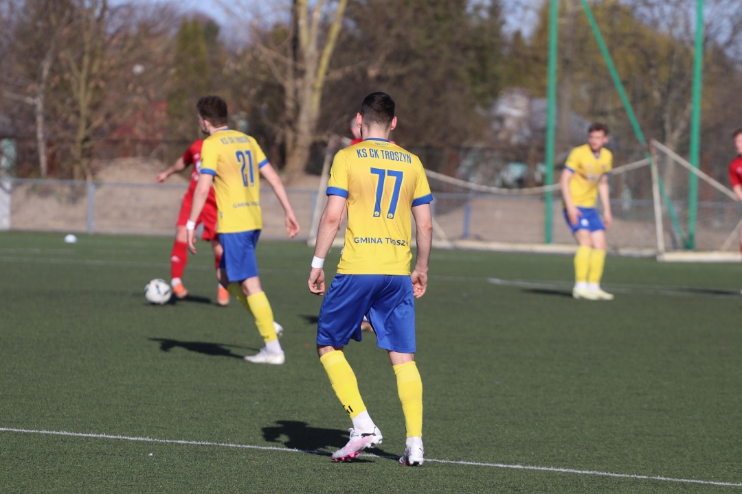 KS CK Troszyn - Drogowiec Jedlińsk [30.03.2024] - zdjęcie #11 - eOstroleka.pl