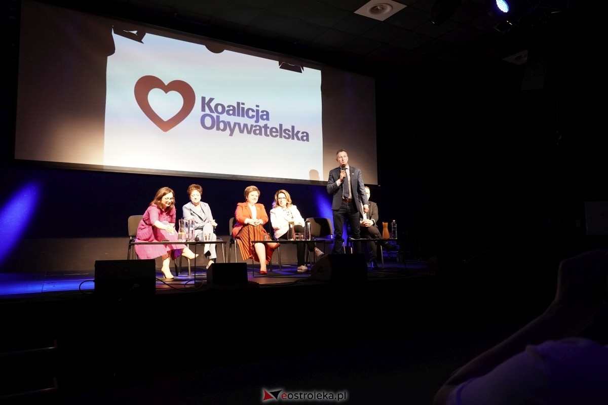 Finał kampanii wyborczej. Do Ostrołęki zawitała dziś marszałek senatu - Małgorzata Kidawa Błońska [05.04.2024] - zdjęcie #34 - eOstroleka.pl