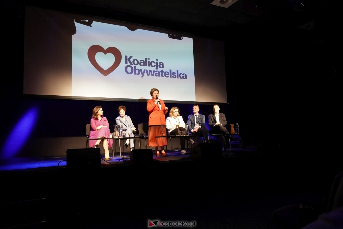 Finał kampanii wyborczej. Do Ostrołęki zawitała dziś marszałek senatu - Małgorzata Kidawa Błońska [05.04.2024] - zdjęcie #27 - eOstroleka.pl