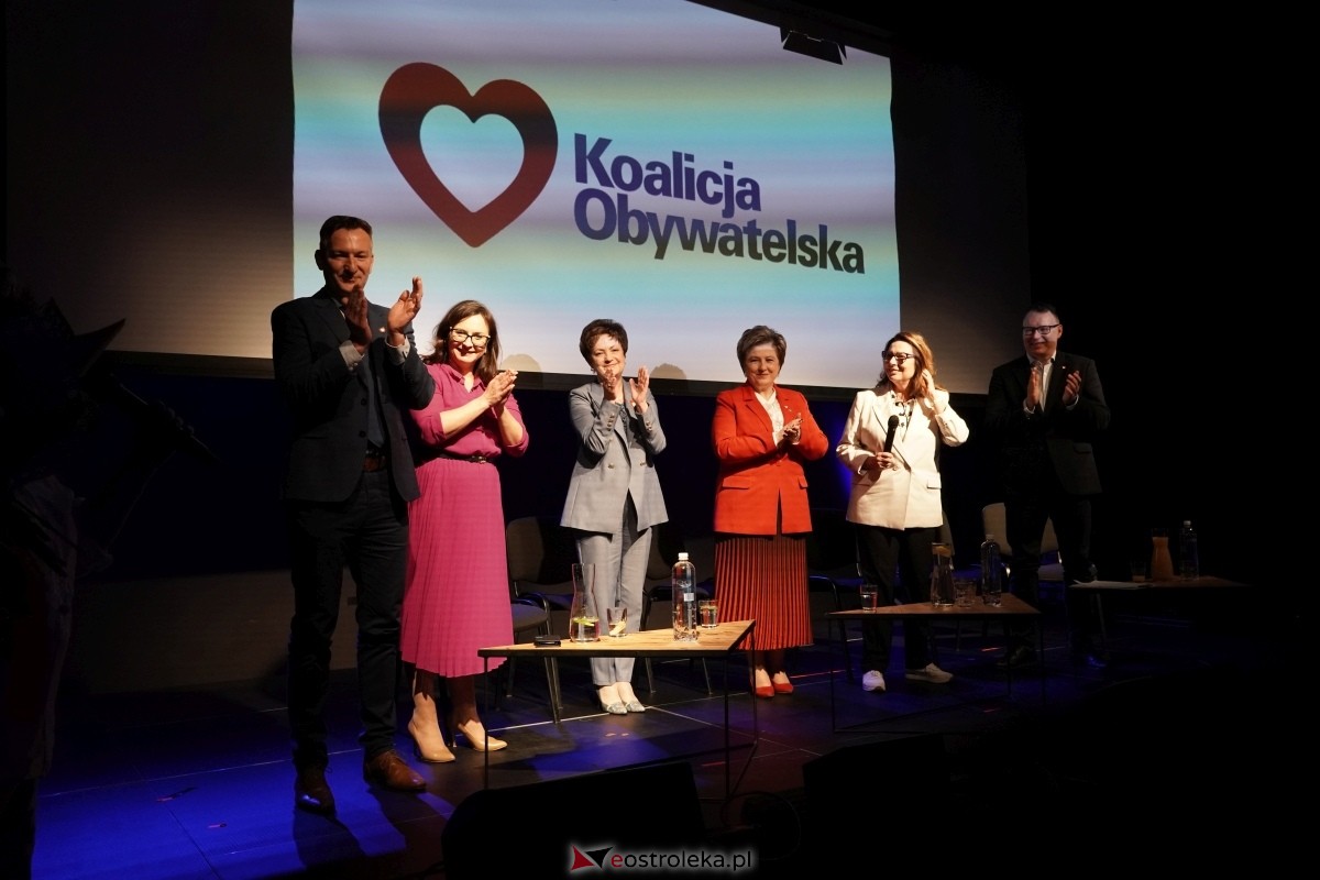 Finał kampanii wyborczej. Do Ostrołęki zawitała dziś marszałek senatu - Małgorzata Kidawa Błońska [05.04.2024] - zdjęcie #66 - eOstroleka.pl