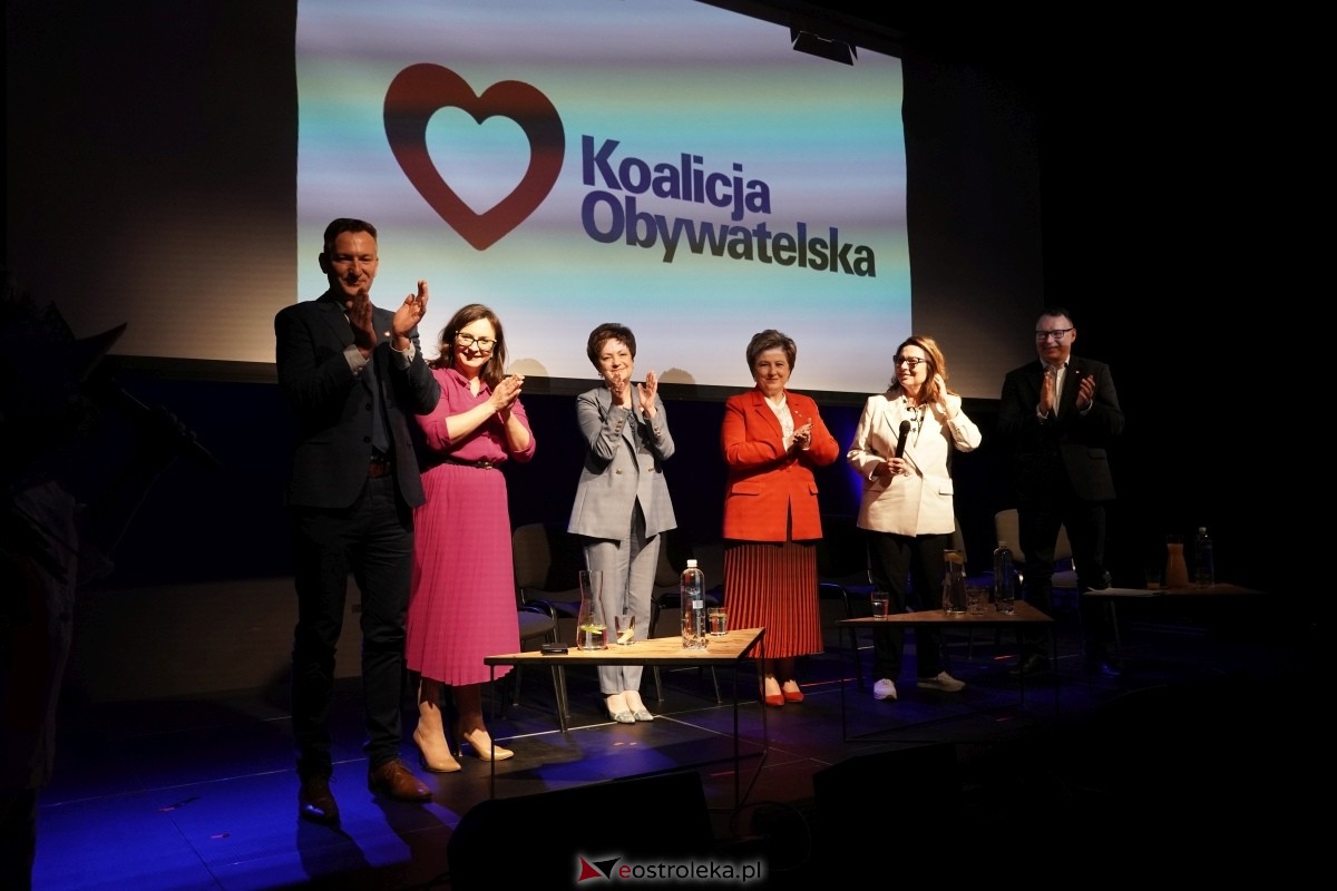 Finał kampanii wyborczej. Do Ostrołęki zawitała dziś marszałek senatu - Małgorzata Kidawa Błońska [05.04.2024] - zdjęcie #7 - eOstroleka.pl