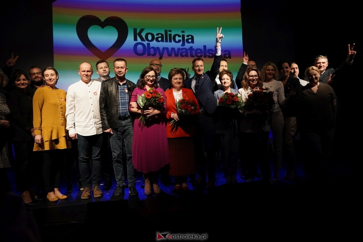 Finał kampanii wyborczej. Do Ostrołęki zawitała dziś marszałek senatu - Małgorzata Kidawa Błońska [05.04.2024] - zdjęcie #3 - eOstroleka.pl