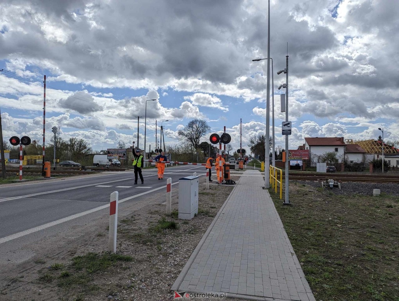 Kolizja i awaria sparaliżowały ulicę Warszawską! Gigantyczne korki w Ostrołęce [06.04.2024] - zdjęcie #1 - eOstroleka.pl
