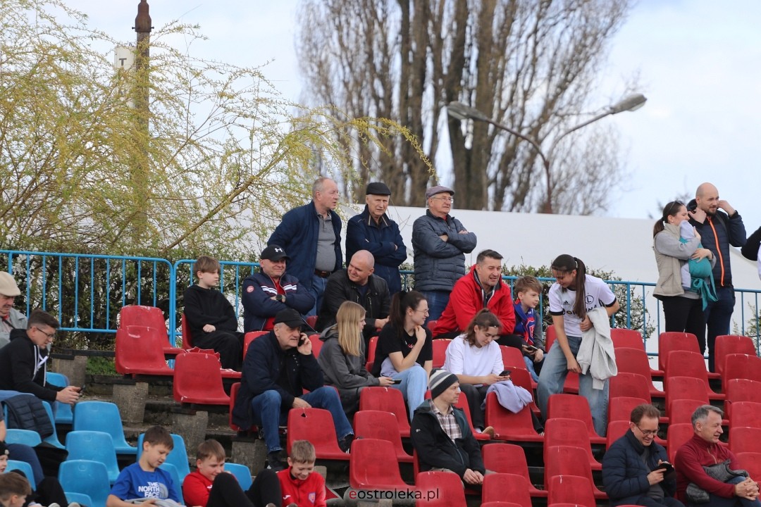 Narew Ostrołęka - PAF Płońsk [06.04.2024] - zdjęcie #58 - eOstroleka.pl