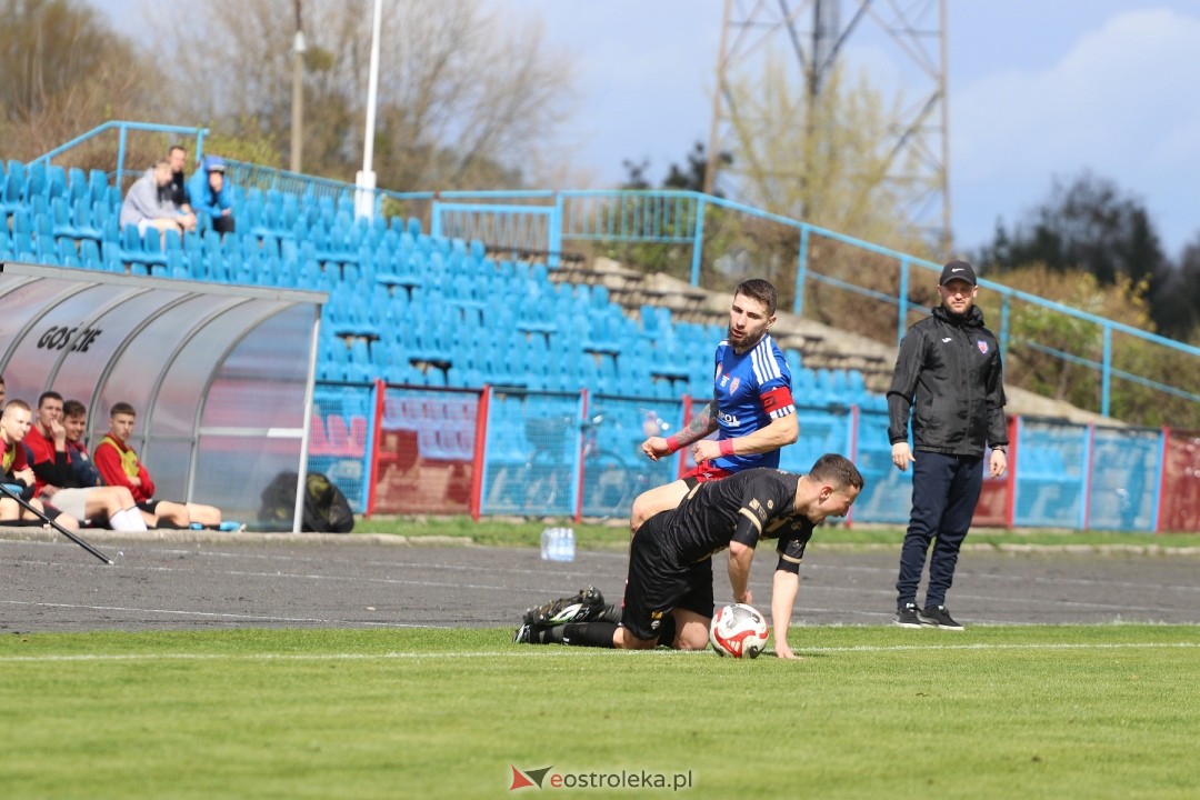 Narew Ostrołęka - PAF Płońsk [06.04.2024] - zdjęcie #26 - eOstroleka.pl