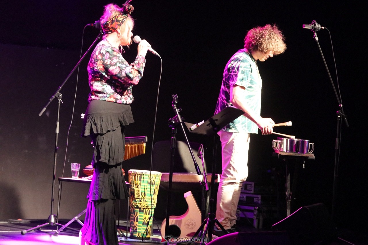 Latin Lovers Trio w Multimedialnym Centrum Natura [07.04.2024] - zdjęcie #12 - eOstroleka.pl