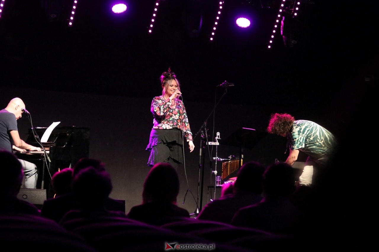 Latin Lovers Trio w Multimedialnym Centrum Natura [07.04.2024] - zdjęcie #8 - eOstroleka.pl