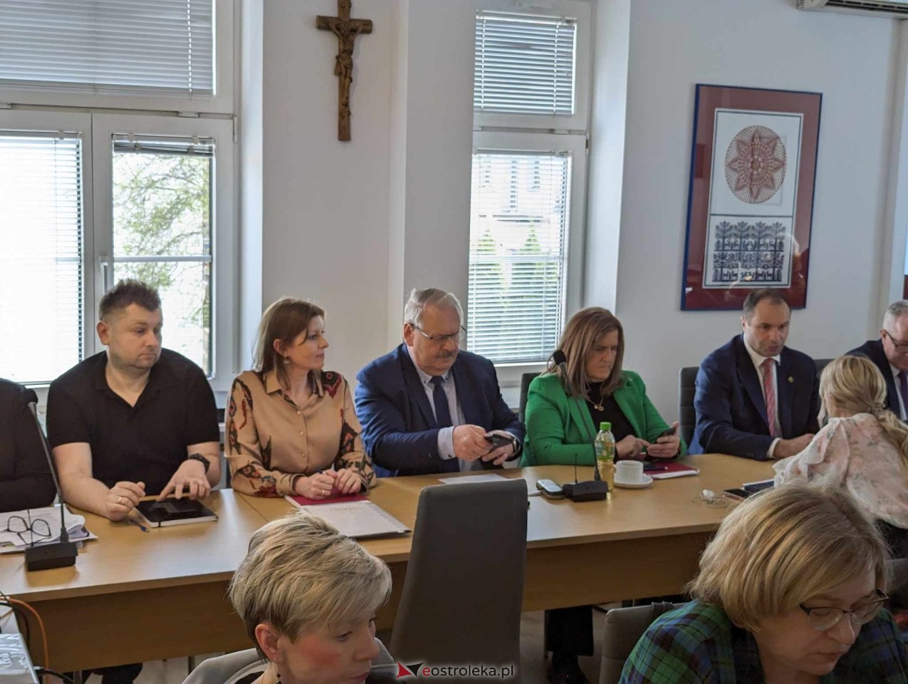 Sesja rady powiatu ostrołęckiego [09.04.2024] - zdjęcie #10 - eOstroleka.pl
