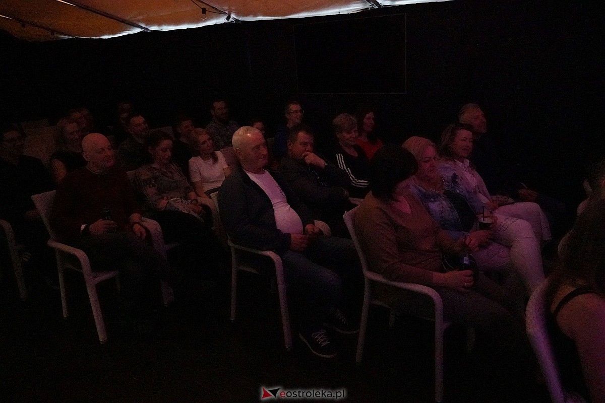 Ostrołęka bawi się do łez! Skóra i Baraniecki podbili Łubudu [08.04.2024] - zdjęcie #29 - eOstroleka.pl