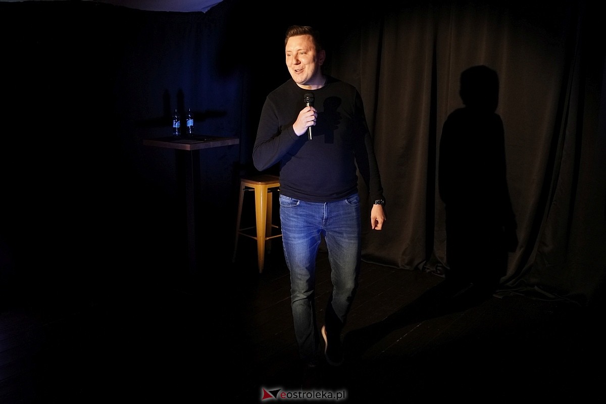 Ostrołęka bawi się do łez! Skóra i Baraniecki podbili Łubudu [08.04.2024] - zdjęcie #27 - eOstroleka.pl