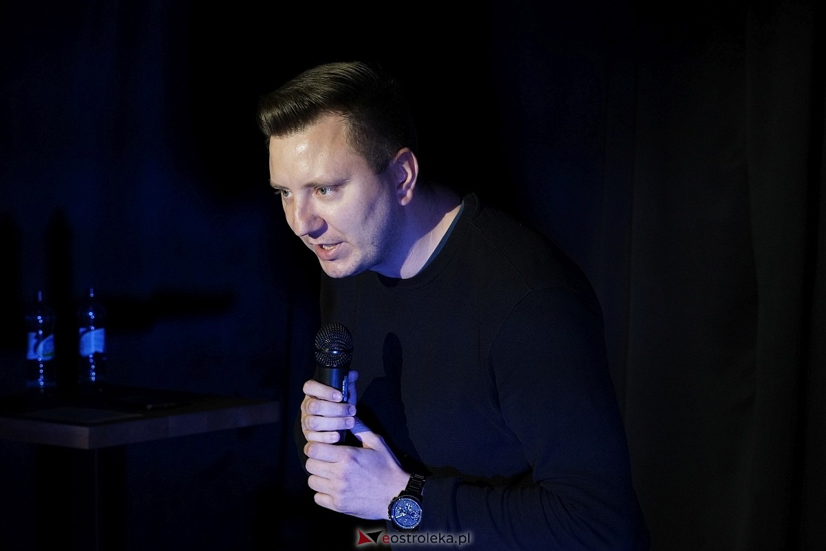 Ostrołęka bawi się do łez! Skóra i Baraniecki podbili Łubudu [08.04.2024] - zdjęcie #26 - eOstroleka.pl