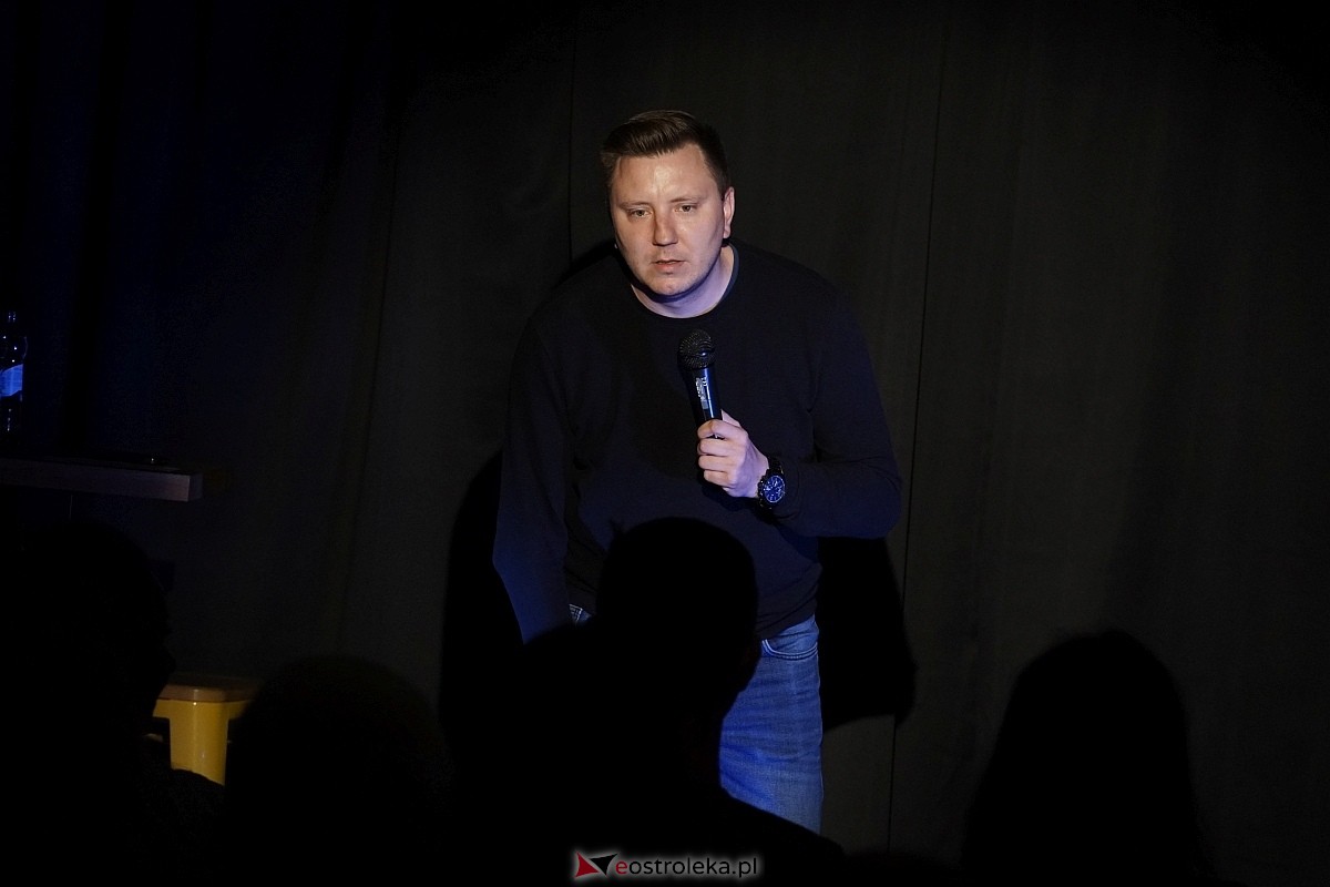 Ostrołęka bawi się do łez! Skóra i Baraniecki podbili Łubudu [08.04.2024] - zdjęcie #24 - eOstroleka.pl