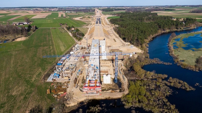 Ponad kilometr estakady nad Narwią na Via Baltica! Częścią pojedziemy jeszcze w tym roku! [11.04.2024] - zdjęcie #14 - eOstroleka.pl