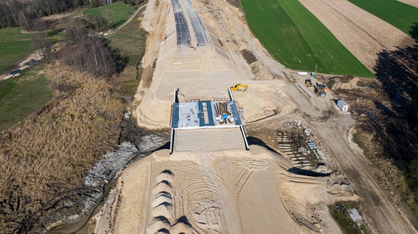 Ponad kilometr estakady nad Narwią na Via Baltica! Częścią pojedziemy jeszcze w tym roku! [11.04.2024] - zdjęcie #5 - eOstroleka.pl