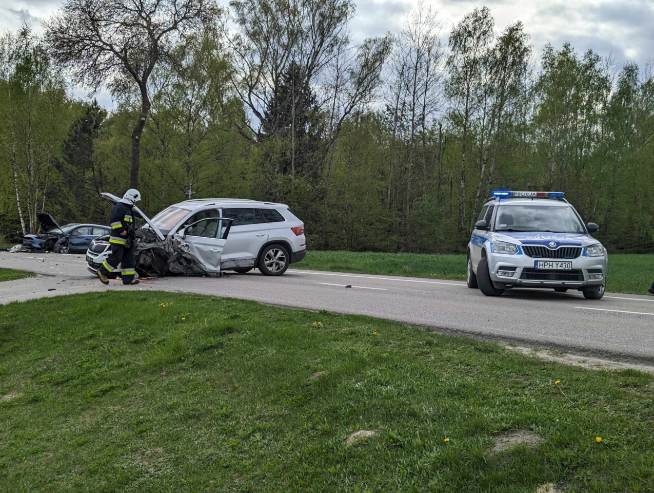 Wypadek w Żabinie [12.04.2024] - zdjęcie #13 - eOstroleka.pl