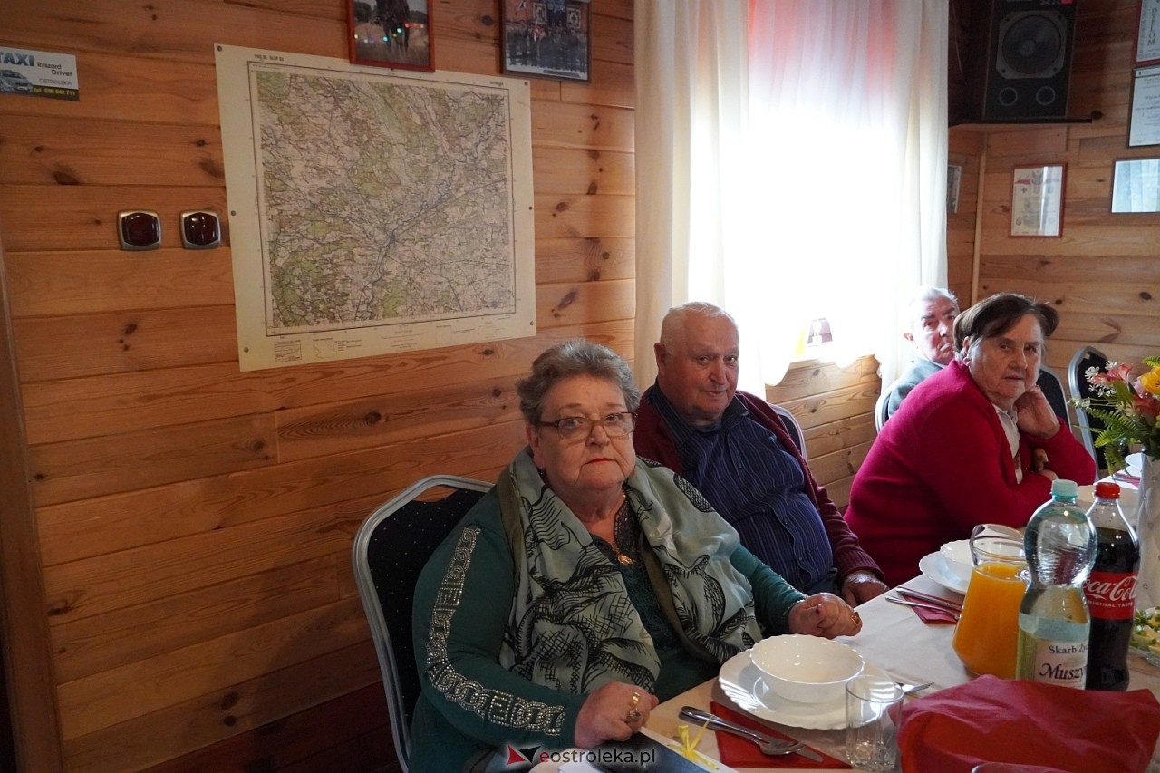 Spotkanie integracyjne seniorów i osób niepełnosprawnych w Dzbeninie [12.04.2024] - zdjęcie #3 - eOstroleka.pl