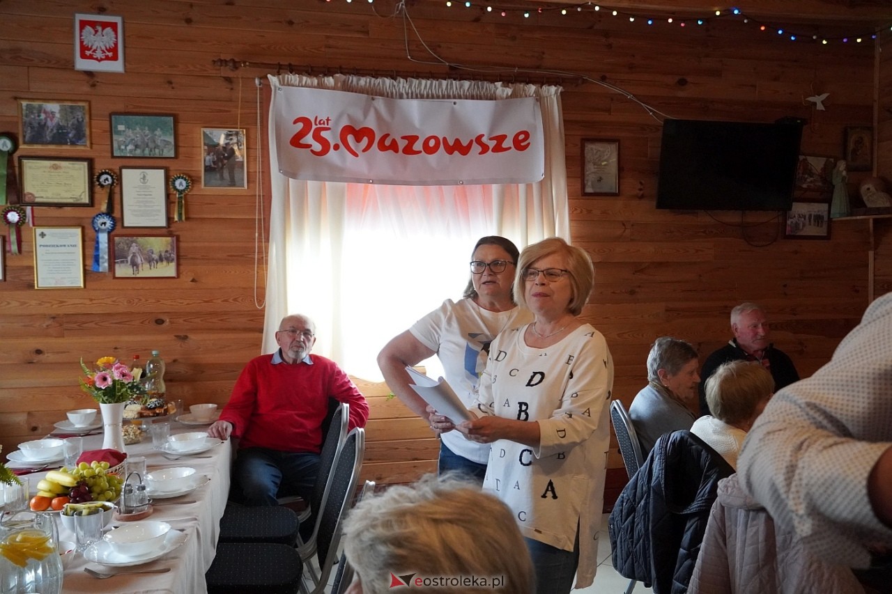 Spotkanie integracyjne seniorów i osób niepełnosprawnych w Dzbeninie [12.04.2024] - zdjęcie #21 - eOstroleka.pl
