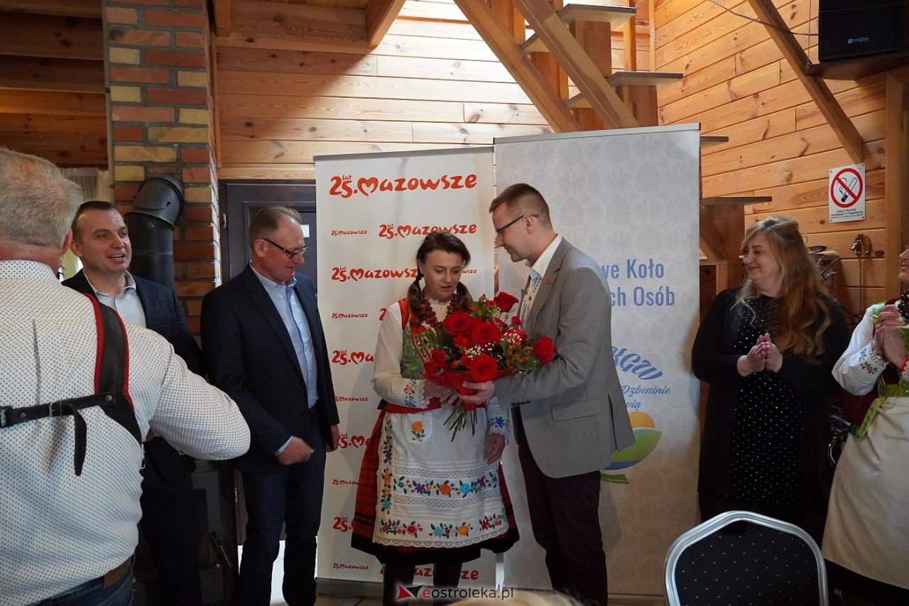 Spotkanie integracyjne seniorów i osób niepełnosprawnych w Dzbeninie [12.04.2024] - zdjęcie #45 - eOstroleka.pl