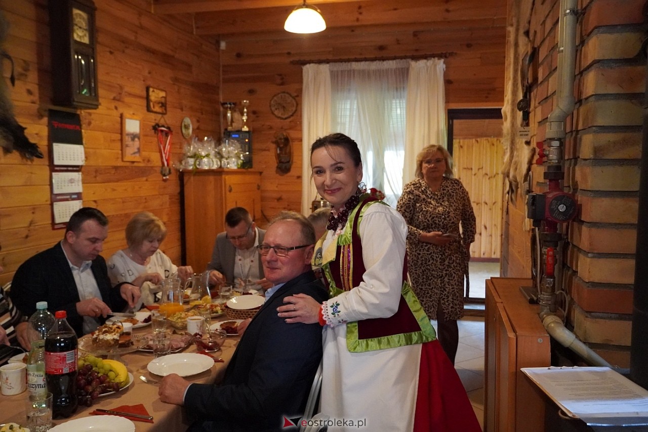 Spotkanie integracyjne seniorów i osób niepełnosprawnych w Dzbeninie [12.04.2024] - zdjęcie #30 - eOstroleka.pl
