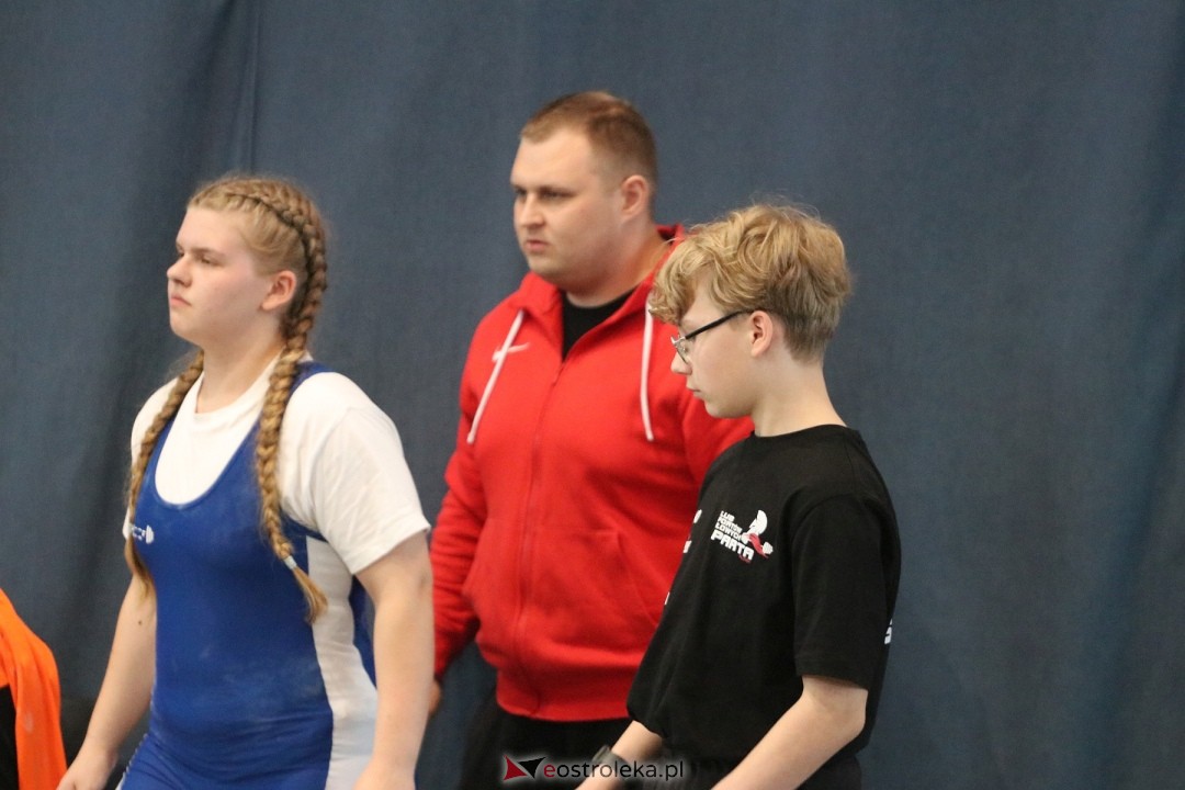 Mistrzostwa Ostrołęki U15 w podnoszeniu ciężarów [13.04.2024] - zdjęcie #1 - eOstroleka.pl
