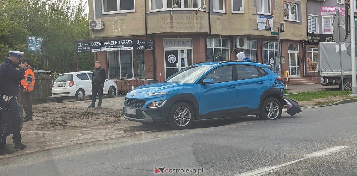 Kolizja na ulicy Hallera w Ostrołęce! Policja wyjaśnia przyczyny zdarzenia [18.04.2024] - zdjęcie #7 - eOstroleka.pl