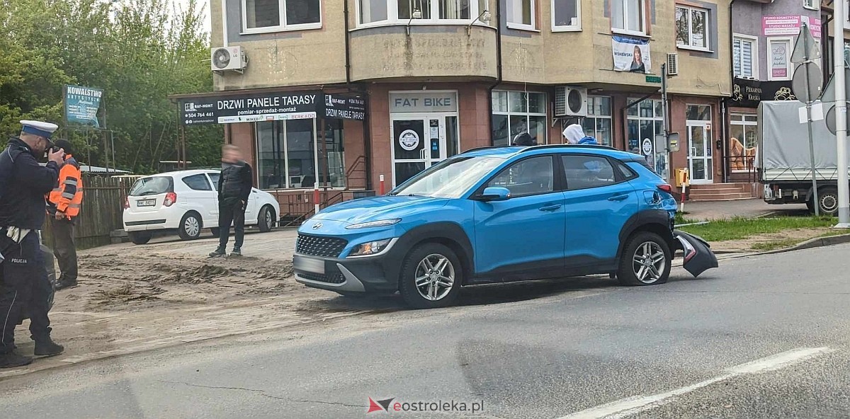 Kolizja na ulicy Hallera w Ostrołęce! Policja wyjaśnia przyczyny zdarzenia [18.04.2024] - zdjęcie #3 - eOstroleka.pl