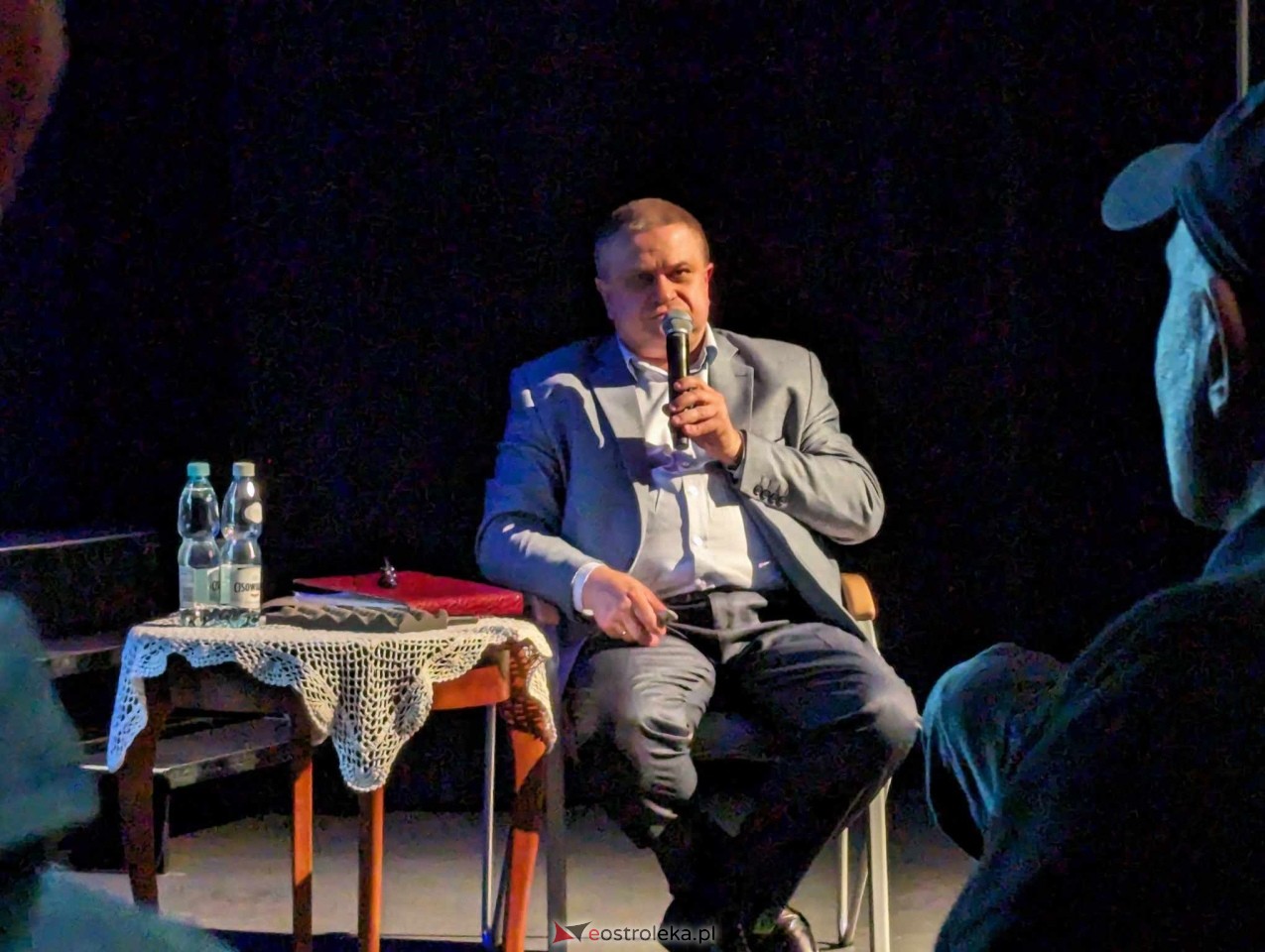 Spotkanie z Robertem Radzikiem [18.04.2024] - zdjęcie #8 - eOstroleka.pl